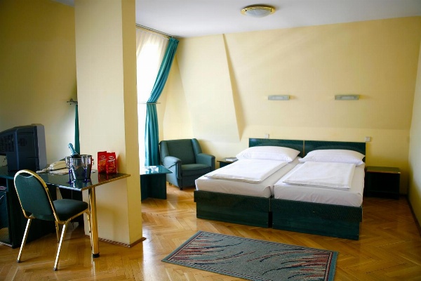 Hotel Bara image 1
